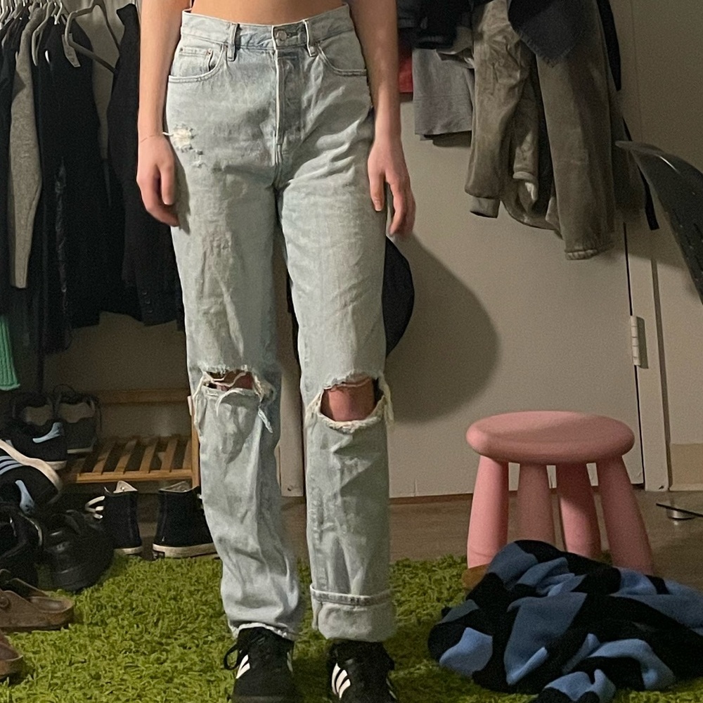PacSun Distressed High Rise Dad Jeans - Picture 2 of 3